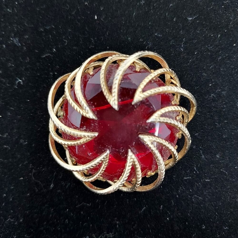 Marvella Large Red Rhinestone Brooch Glass Prong Set Vintage